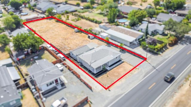 4705 Arboga Rd, Olivehurst, CA 95961