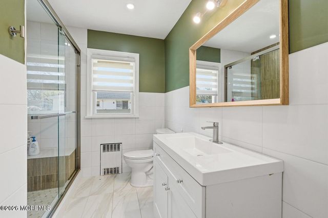 227 Chatham Avenue, Oakhurst, NJ 07755