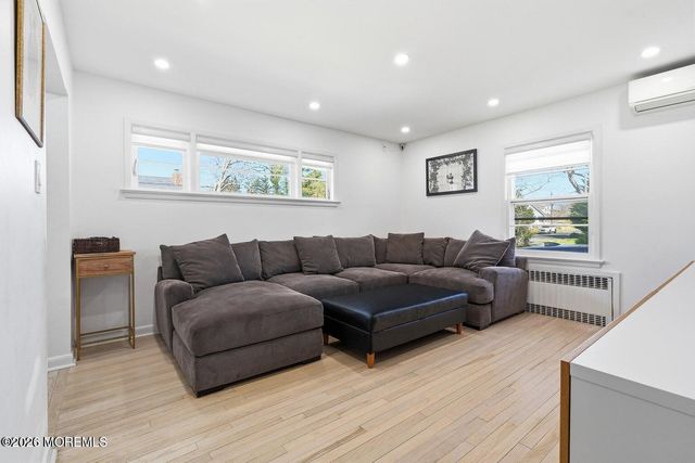227 Chatham Avenue, Oakhurst, NJ 07755