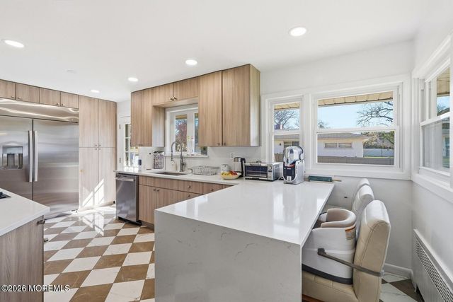 227 Chatham Avenue, Oakhurst, NJ 07755