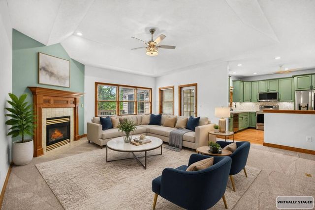 895 Linworth Village Drive, Columbus, OH 43235