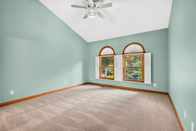 895 Linworth Village Drive, Columbus, OH 43235