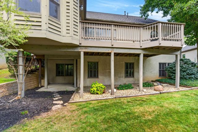 895 Linworth Village Drive, Columbus, OH 43235
