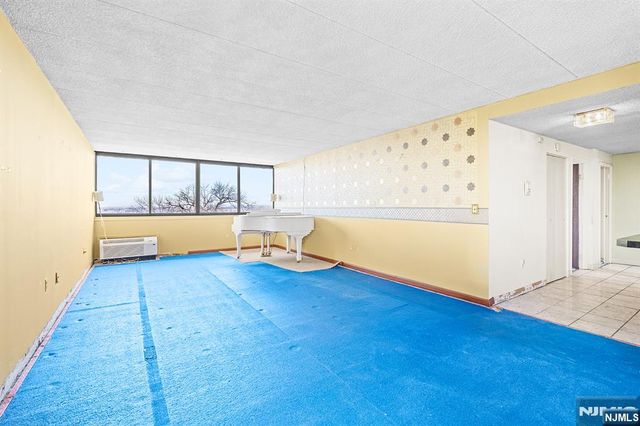 170 Lafayette Avenue 6A, Passaic, NJ 07055