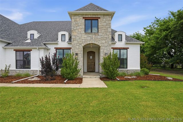 16981 S 31st East Avenue, Mounds, OK 74047