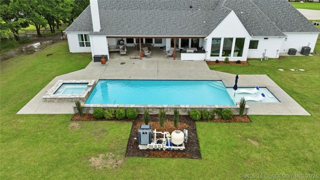 16981 S 31st East Avenue, Mounds, OK 74047
