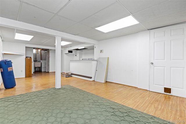 33633 6 Mile Road, Livonia, MI 48152