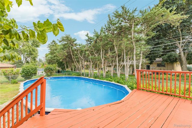 33633 6 Mile Road, Livonia, MI 48152