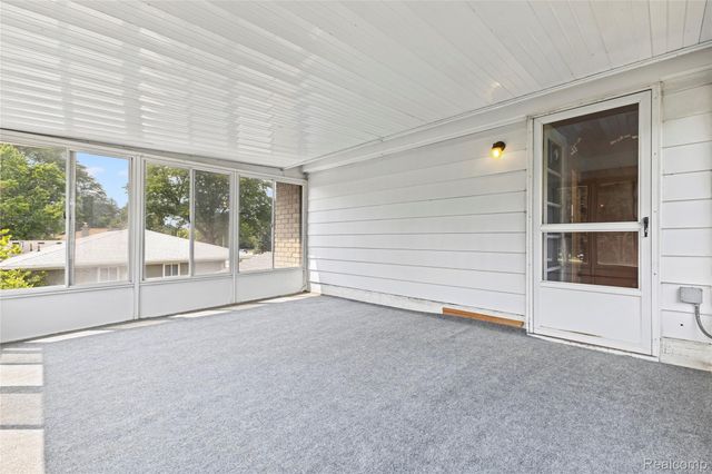 33633 6 Mile Road, Livonia, MI 48152