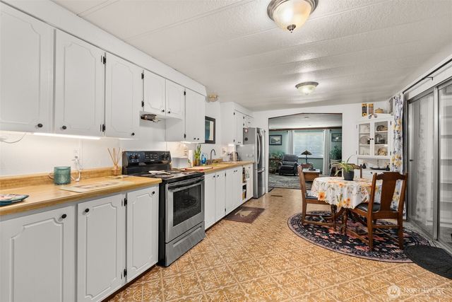 1788 Nelson Road, Raymond, WA 98577