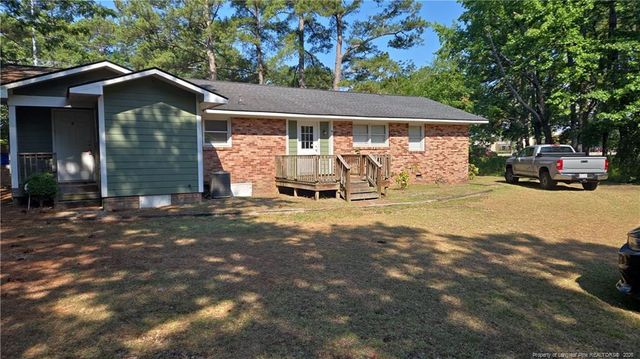 209 S McPherson Church Road, Fayetteville, NC 28303