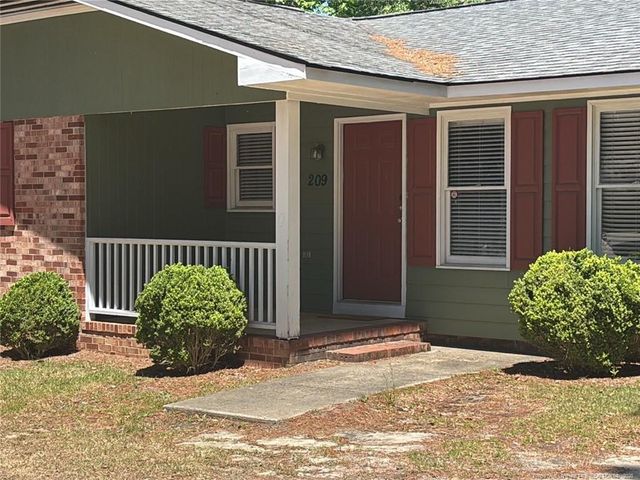 209 S McPherson Church Road, Fayetteville, NC 28303
