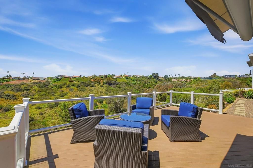 Image 19 of property listing at 5958 Sagebrush, La Jolla, CA 92037