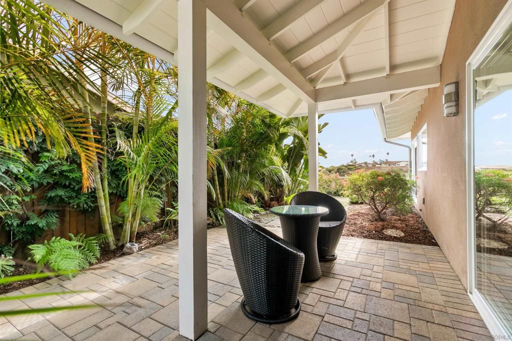 Image 23 of property listing at 5958 Sagebrush, La Jolla, CA 92037