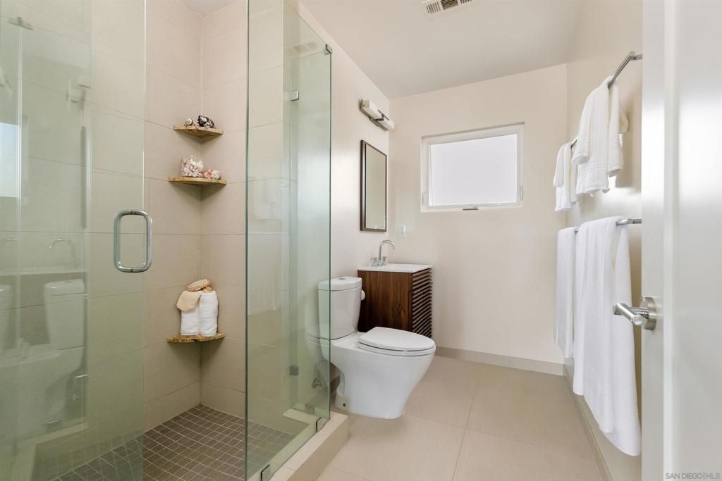 Image 38 of property listing at 5958 Sagebrush, La Jolla, CA 92037