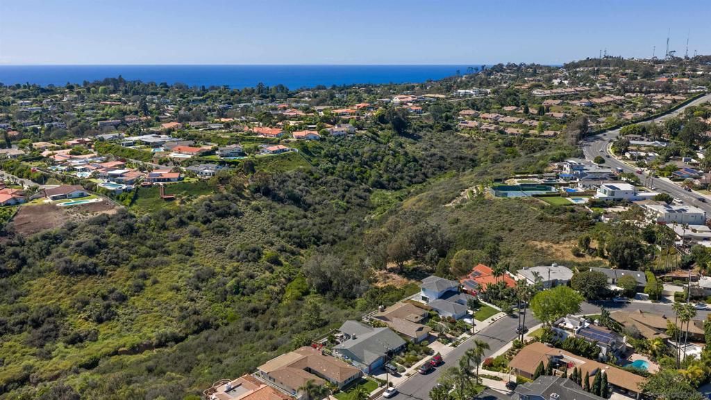 Image 44 of property listing at 5958 Sagebrush, La Jolla, CA 92037
