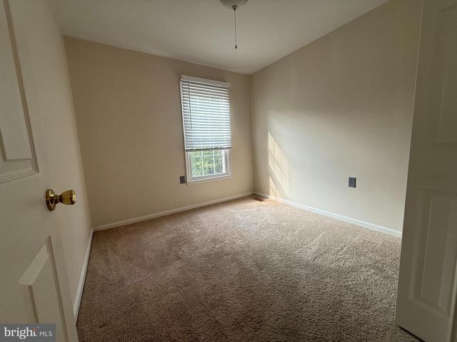 12914 LOCKLEVEN LN, Woodbridge, VA 22192