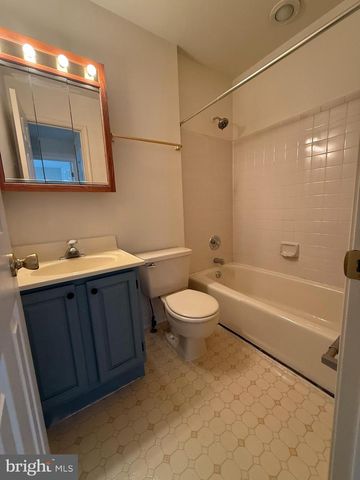 12914 LOCKLEVEN LN, Woodbridge, VA 22192