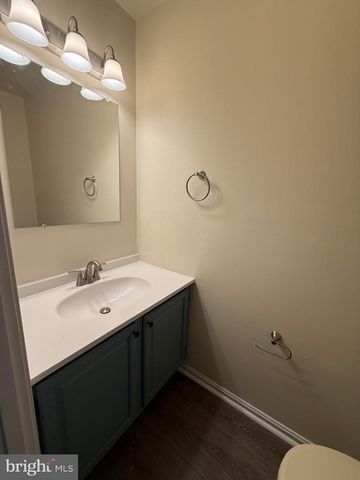 12914 LOCKLEVEN LN, Woodbridge, VA 22192
