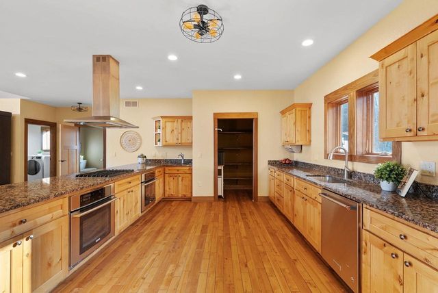 8044 Lueth Road, Sauk City, WI 53583