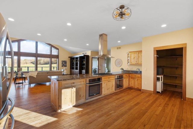 8044 Lueth Road, Sauk City, WI 53583
