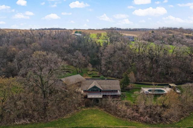 8044 Lueth Road, Sauk City, WI 53583