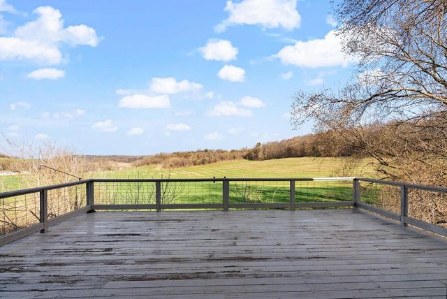 8044 Lueth Road, Sauk City, WI 53583