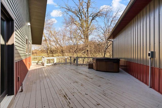 8044 Lueth Road, Sauk City, WI 53583