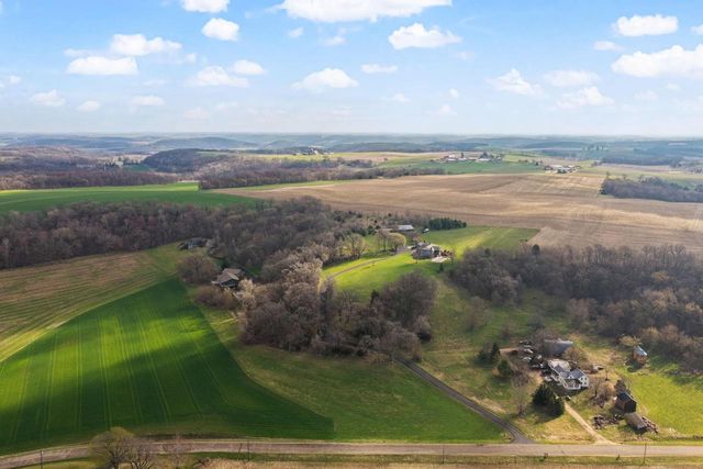 8044 Lueth Road, Sauk City, WI 53583