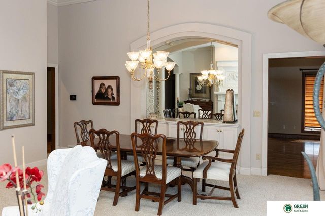 1606 Colonial Drive, York, NE 68467