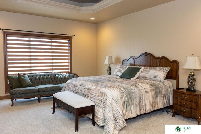 1606 Colonial Drive, York, NE 68467