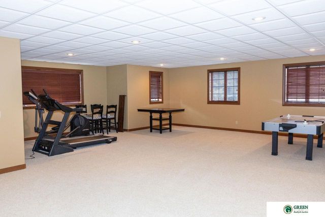 1606 Colonial Drive, York, NE 68467