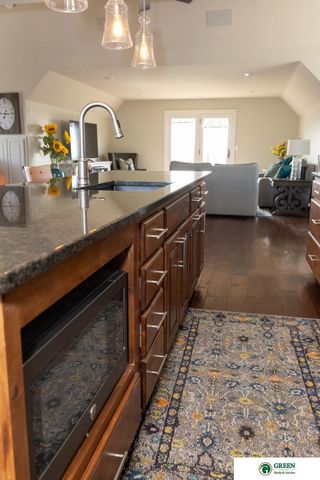 1606 Colonial Drive, York, NE 68467