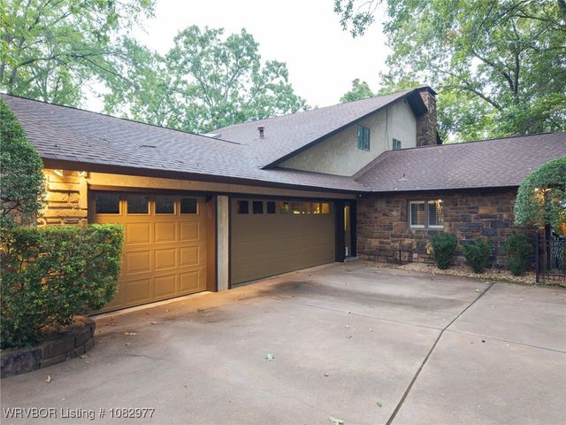 8301 Mile Tree Drive, Fort Smith, AR 72903