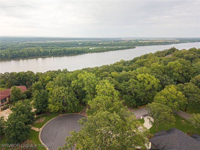 8301 Mile Tree Drive, Fort Smith, AR 72903