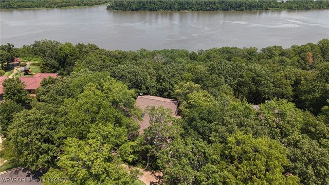 8301 Mile Tree Drive, Fort Smith, AR 72903