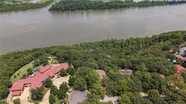 8301 Mile Tree Drive, Fort Smith, AR 72903