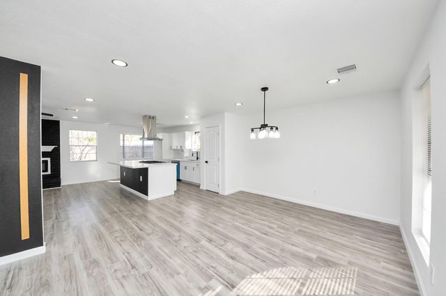 7318 Castleview Lane, Missouri City, TX 77489