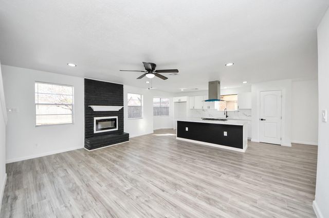 7318 Castleview Lane, Missouri City, TX 77489