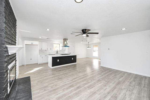 7318 Castleview Lane, Missouri City, TX 77489