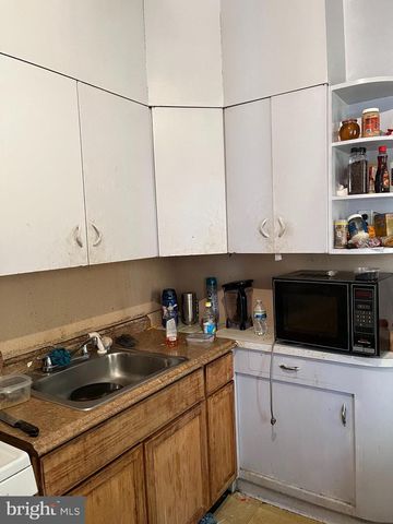 5548 N LAWRENCE ST, Philadelphia, PA 19120
