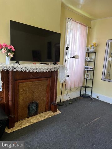 5548 N LAWRENCE ST, Philadelphia, PA 19120