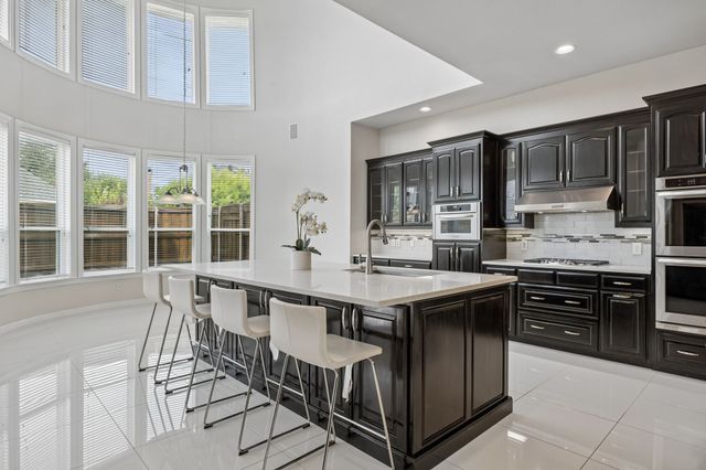 904 Lahinch Circle, Richardson, TX 75081