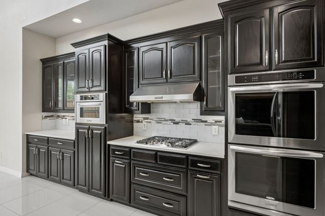 904 Lahinch Circle, Richardson, TX 75081