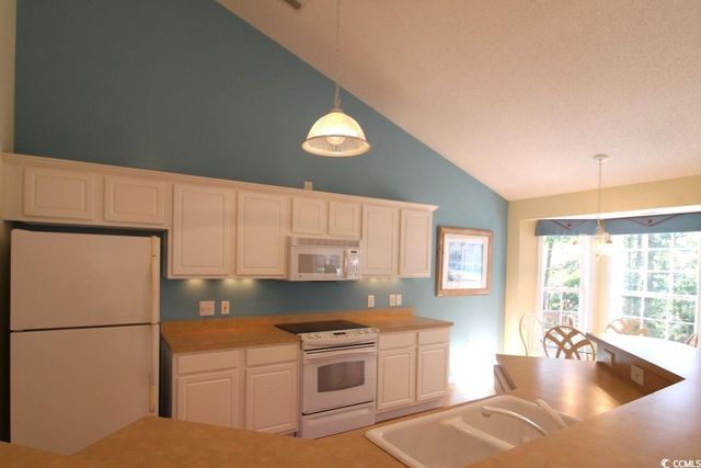 172 Collins Glen Dr., Murrells Inlet, SC 29576
