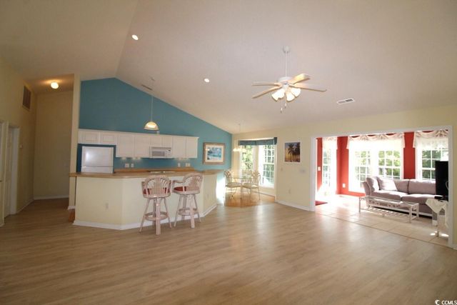 172 Collins Glen Dr., Murrells Inlet, SC 29576