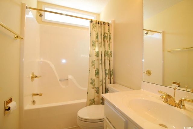 172 Collins Glen Dr., Murrells Inlet, SC 29576