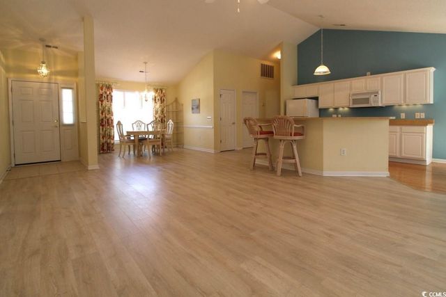 172 Collins Glen Dr., Murrells Inlet, SC 29576