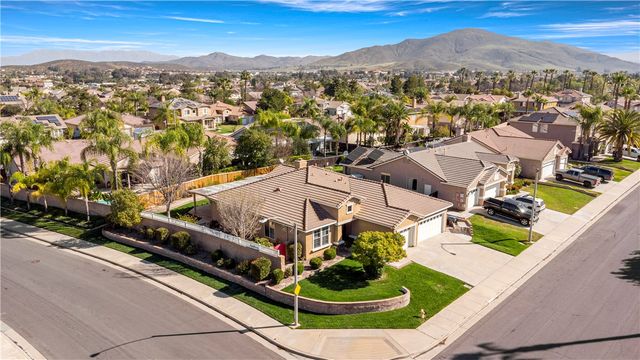 32124 Beaulieu Road, Winchester, CA 92596