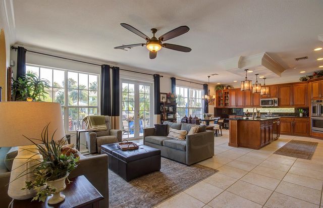 4040 NE 25th Avenue, Lighthouse Point, FL 33064